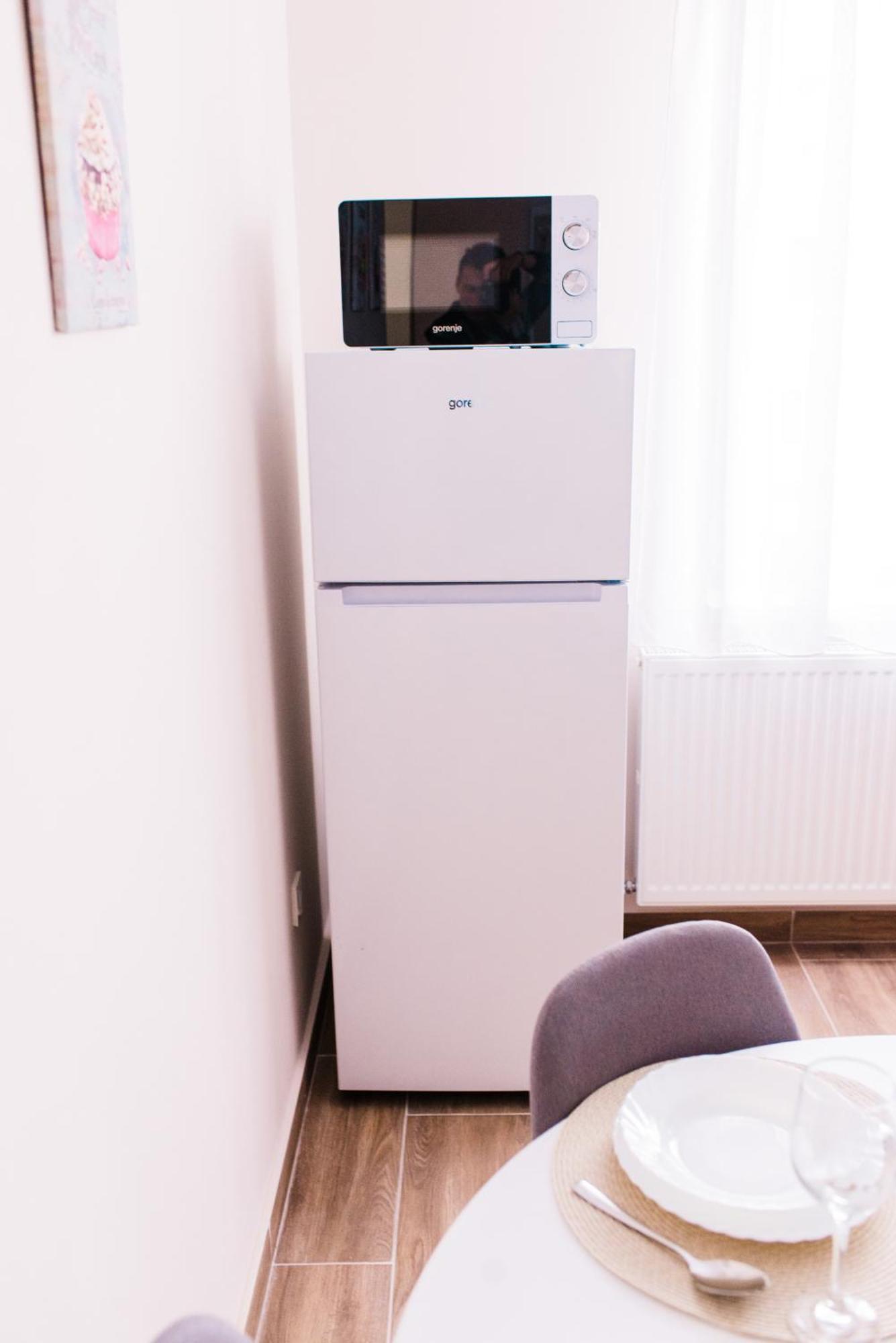 Central White Apartment 사투마레 외부 사진